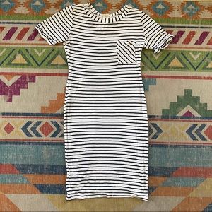 SUPER CUTE BLACK AND WHITE STRIPPED MIDI DRESS ✨